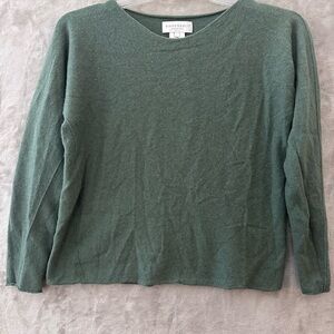 Bianco&Blu Women's Crewneck Sweater in Forest Green
